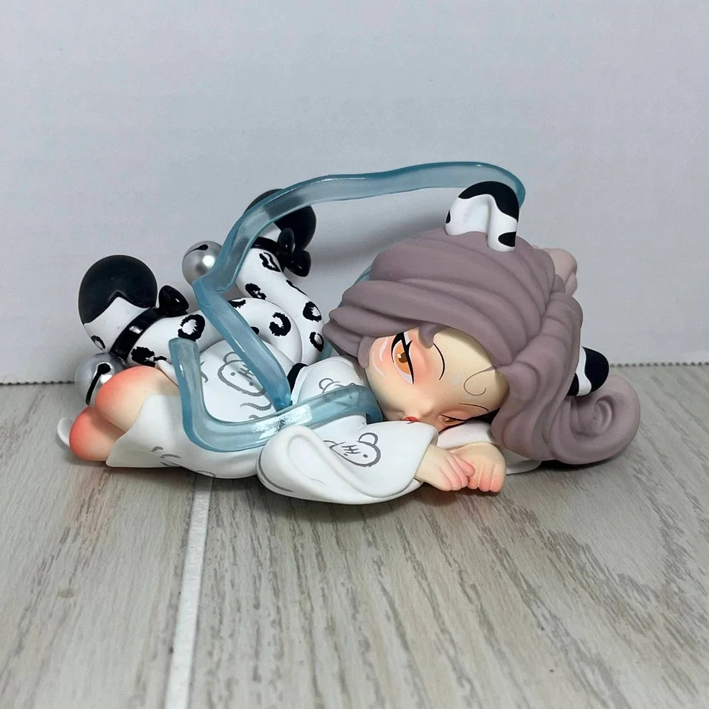 Dodo Sugar floating Mountain and Seas Series Meng Ji Figure White Snow Leopard